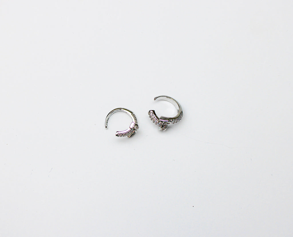 losh jewellery earcuff zilver met mini steentjes
