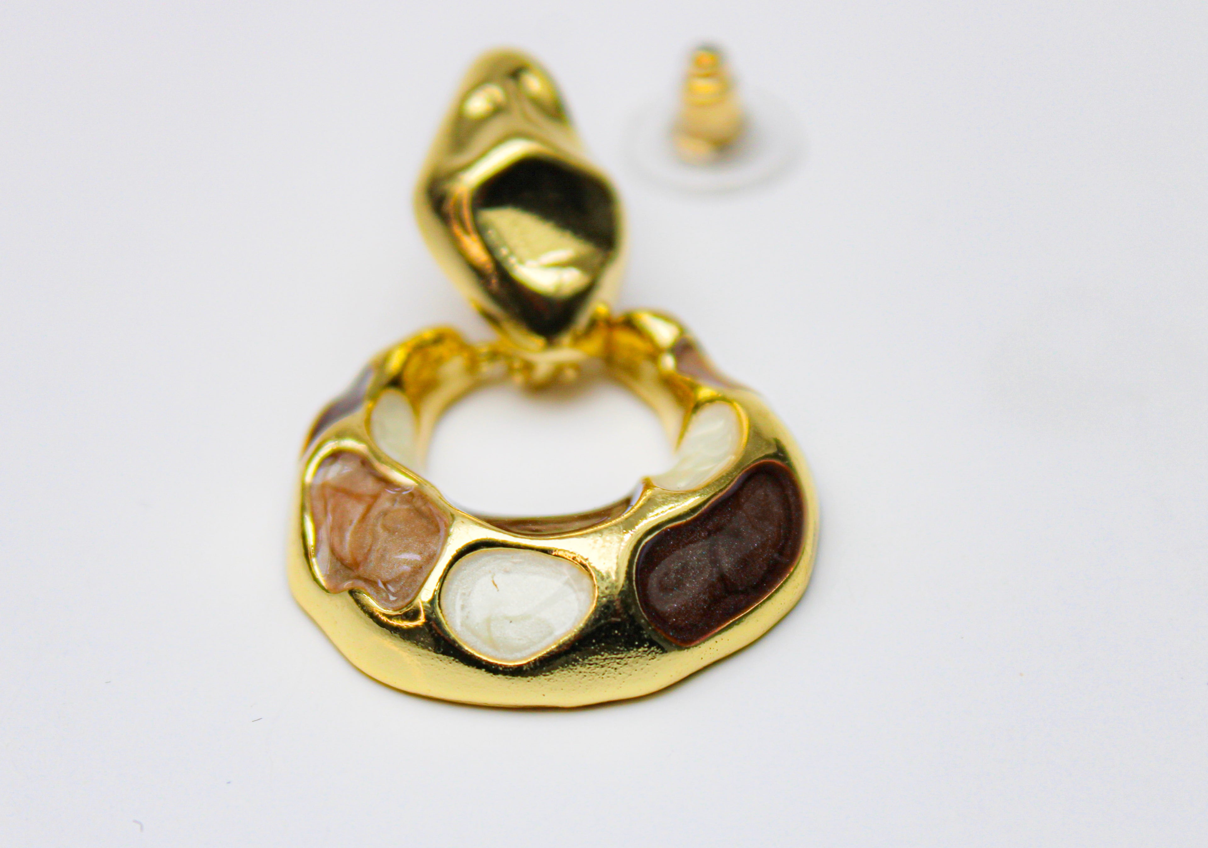 losh jewellery Goudkleurig en meer kleurig oorhangers