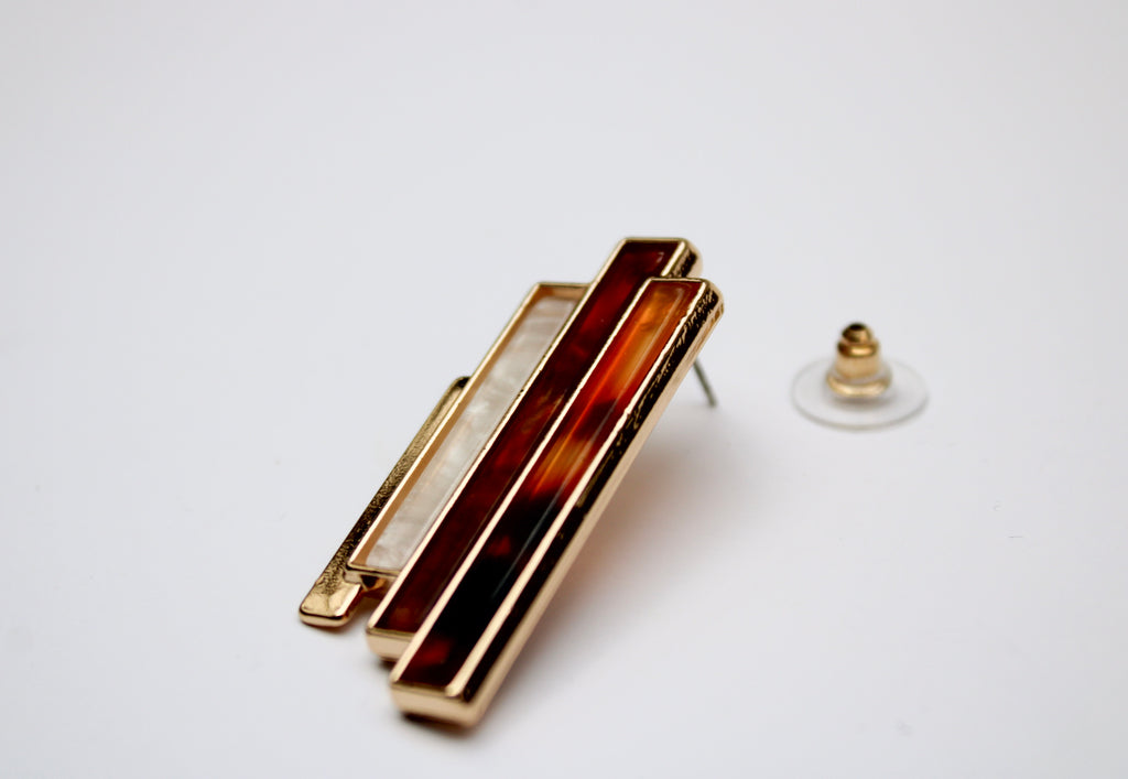 losh jewellery bruin wit studs oorbel