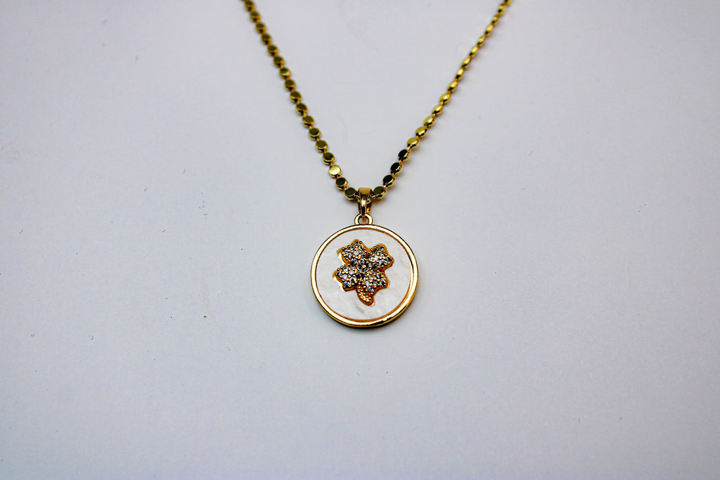 losh jewellery goudkleurig ketting met klavertje hanger
