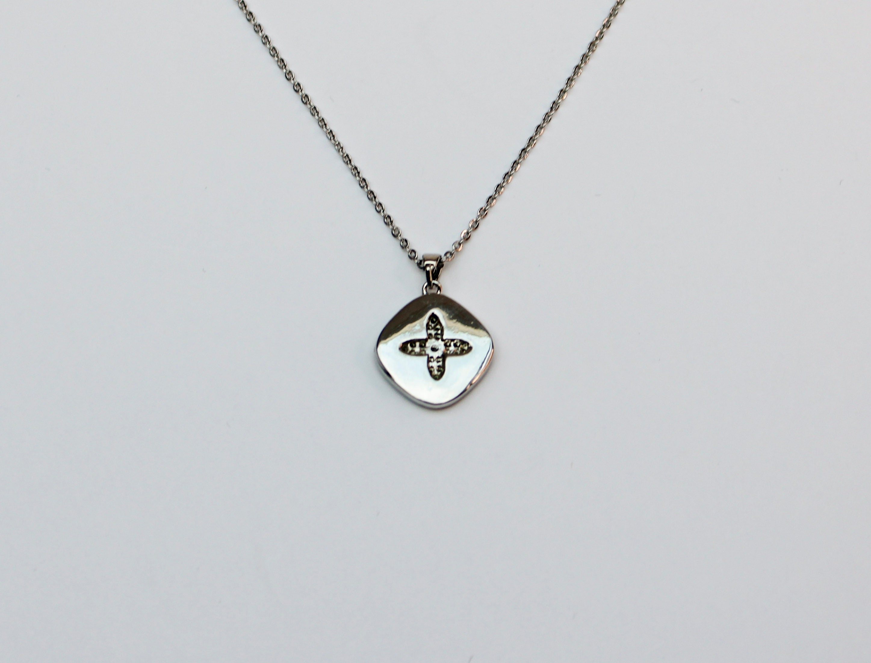losh jewellery zilver kleur met mini hanger